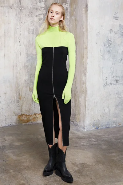 Look 3
